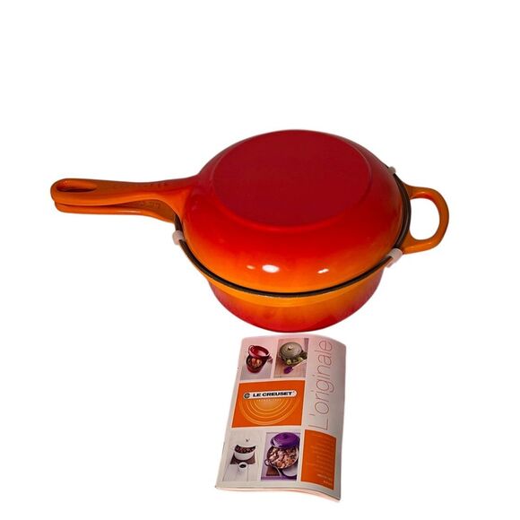 New In Box Le Creuset Multifunction Pan, 2.5 Qt. 2 in 1 Frame Orange Sauté Pan - Picture 4 of 11